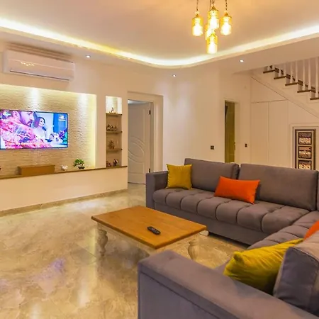 Karmen Villa